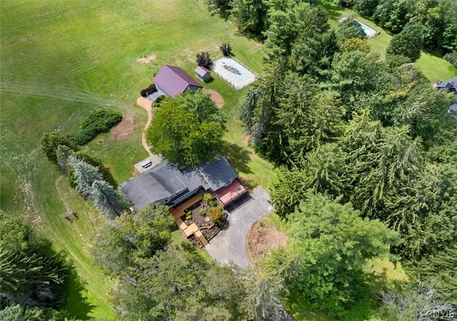 Homes for sale in Frankfort, NY | 824 E Higby Rd, Frankfort, NY 13413 | MLS# S1687046