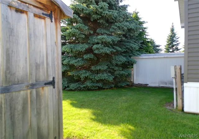 Photo 4 of Sale Pending at 29 Xavier Rd, Clarence, NY 14031 | MLS# B1686540 | Listing updated on 2026-06-24