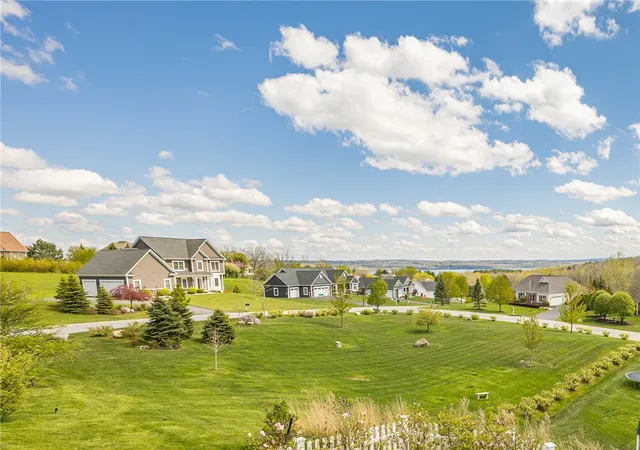 Homes for sale in Canandaigua Town, NY | 4996 Crescent Cir, Canandaigua Town, NY 14424 | MLS# R1687100
