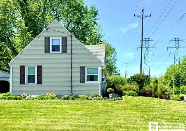 5th image of 869 Central Ave, Dunkirk, NY 14048 | MLS# R1687071