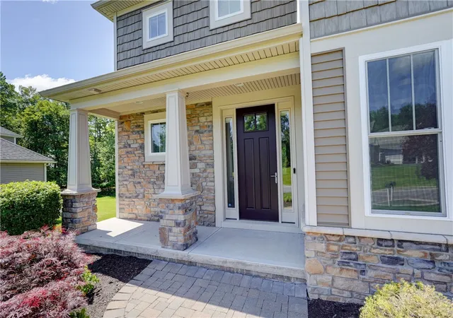 2nd image of 5 Camellia Rise, Perinton, NY 14450 | MLS# R1686413