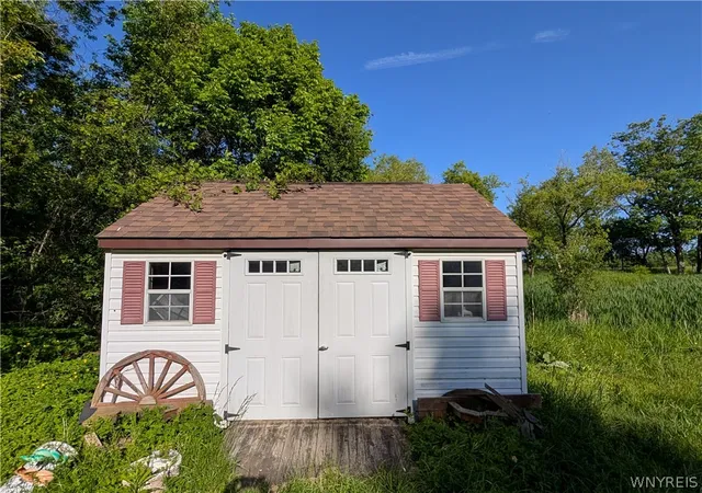5th image of 12351 Williston Rd, Marilla, NY 14004 | MLS# B1686612