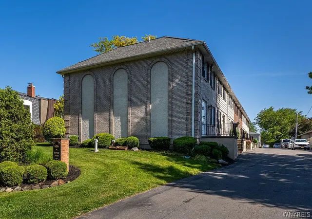 Homes for sale in Buffalo, NY | 666 W Ferry St #39, Buffalo, NY 14222 | MLS# B1687077