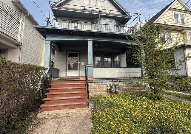 Homes for sale in Buffalo, NY | 467 East St, Buffalo, NY 14207 | MLS# B1687137