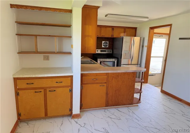 Photo 2 of Sale Pending at 318 Forbes Ave, Tonawanda, NY 14150 | MLS# B1687141 | Listing updated on 2026-06-16