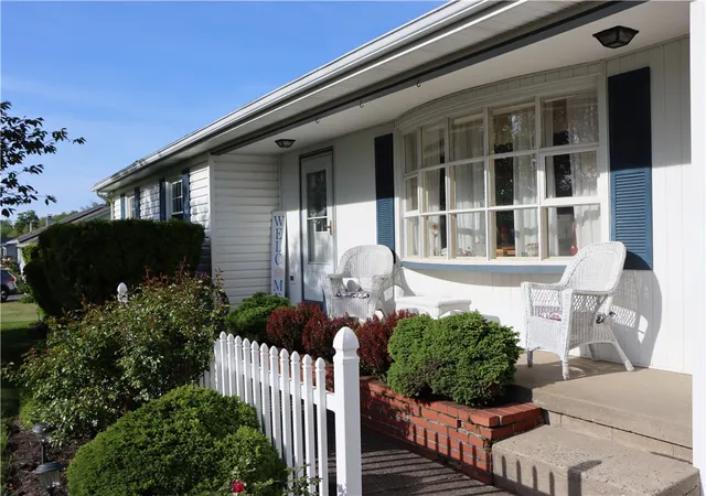 Homes for sale in Sodus, NY | 6856 Maple Ave, Sodus, NY 14551 | MLS# R1687166