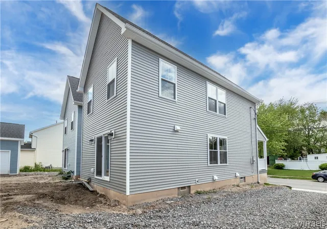 5th image of 572 Adams St St, Buffalo, NY 14211 | MLS# B1685906