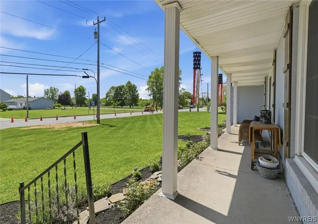 Photo 3 of Sale Pending at 9250 Greiner Rd, Clarence, NY 14031 | MLS# B1685795 | Listing updated on 2026-07-16