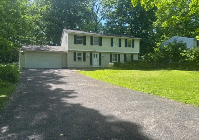 Homes for sale in Perinton, NY | 41 S Ridge Trl, Perinton, NY 14450 | MLS# R1686948