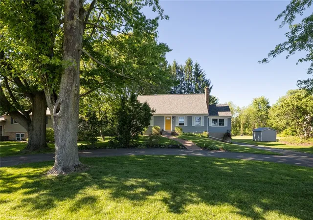 Homes for sale in West Henrietta, NY | 962 Martin Rd, West Henrietta, NY 14586 | MLS# R1687060