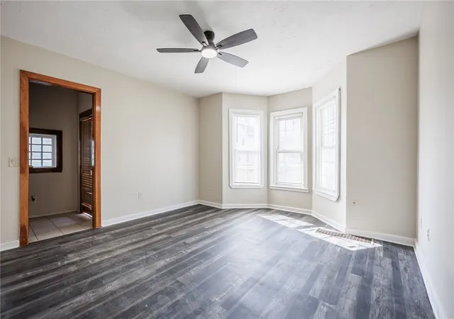 Photo 3 of Sale Pending at 366 Tremont St, Rochester, NY 14608 | MLS# R1687223 | Listing updated on 2026-06-16