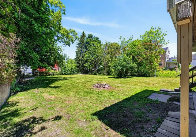 Homes for sale in Palmyra, NY | 415 E Main St, Palmyra, NY 14522 | MLS# R1686210