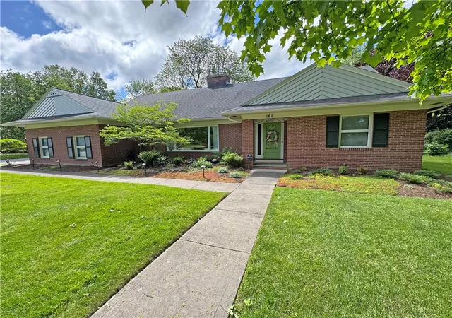 1st image of 161 Danbury Cir S, Brighton, NY 14618 | MLS# R1687191