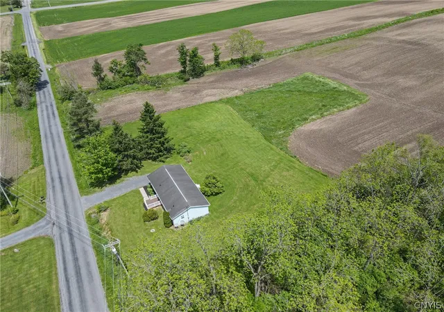 20th image of 1674 Cemetary Rd, Skaneateles, NY 13152 | MLS# S1685544