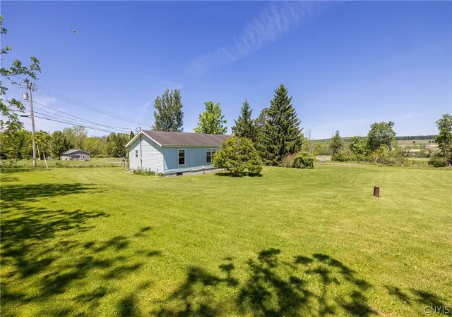 Photo 3 of Single family home for sale at 1674 Cemetary Rd, Skaneateles, NY 13152 | MLS# S1685544 | Listing updated on 2026-07-09