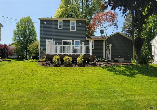 2nd image of 7053 Old English Rd, Lockport Town, NY 14094 | MLS# B1687130