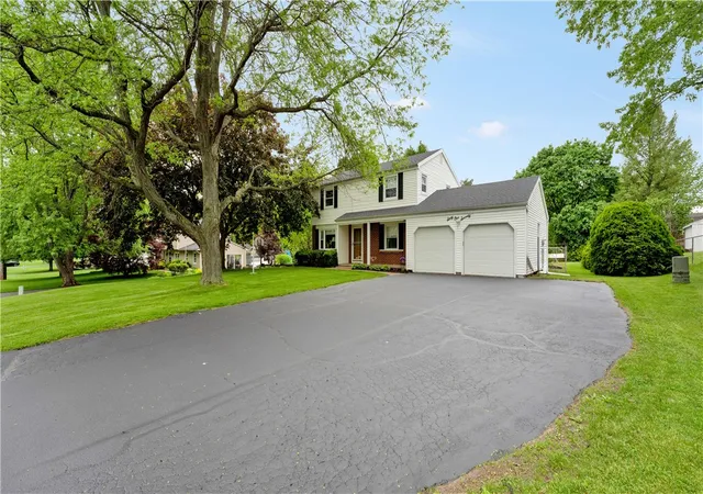 Homes for sale in Farmington, NY | 6170 Deerfield Dr, Farmington, NY 14425 | MLS# R1667683