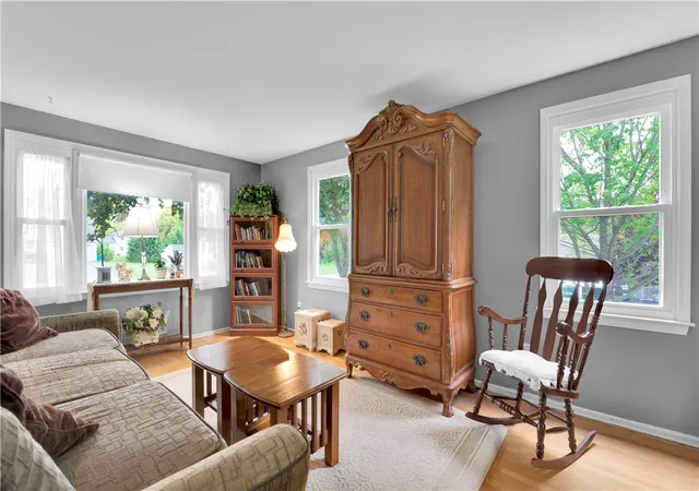 5th image of 6170 Deerfield Dr, Farmington, NY 14425 | MLS# R1667683