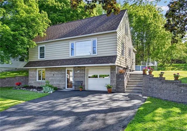 Photo 1 of Sale Pending at 100 Fieldcrest Dr, Camillus, NY 13031 | MLS# S1687259 | Listing updated on 2026-07-14