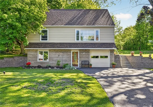 Photo 3 of Sale Pending at 100 Fieldcrest Dr, Camillus, NY 13031 | MLS# S1687259 | Listing updated on 2026-07-14