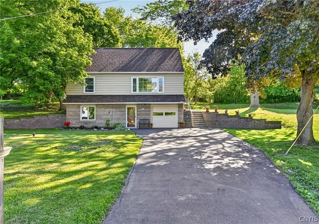 Photo 3 of Sale Pending at 100 Fieldcrest Dr, Camillus, NY 13031 | MLS# S1687259 | Listing updated on 2026-07-14