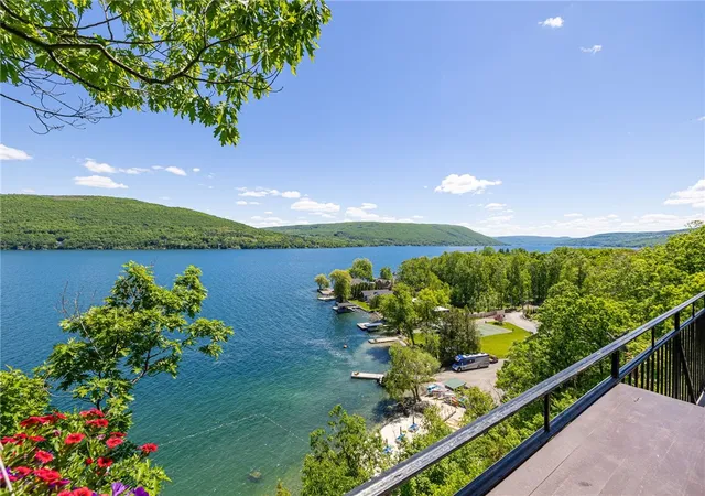 2nd image of 14 Cliffside Dr, Canandaigua, NY 14424 | MLS# R1685407