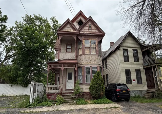 Homes for sale in Utica, NY | 176 Hobart St, Utica, NY 13501 | MLS# S1686536