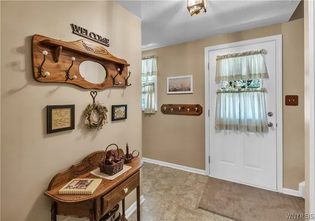 5th image of 52 Candy Ln, Orchard Park, NY 14127 | MLS# B1687256