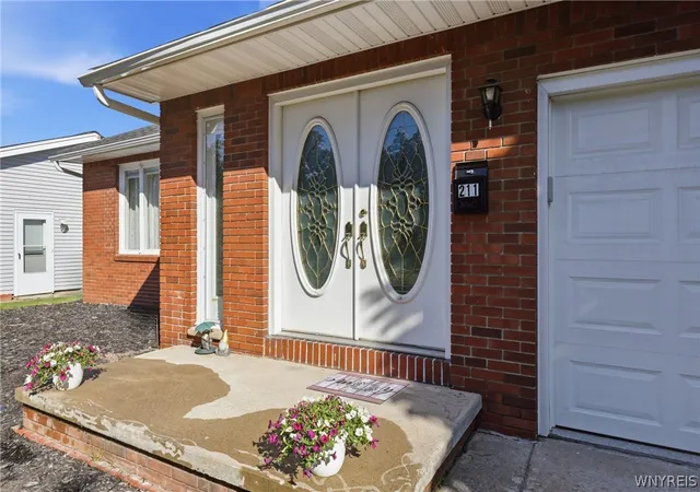 3rd image of 211 Brookside, Tonawanda, NY 14150 | MLS# B1687285