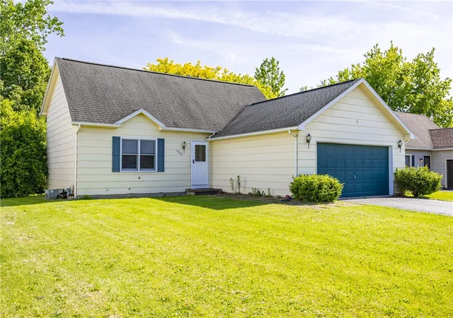Homes for sale in West Henrietta, NY | 123 Cave Holw, West Henrietta, NY 14586 | MLS# R1687185