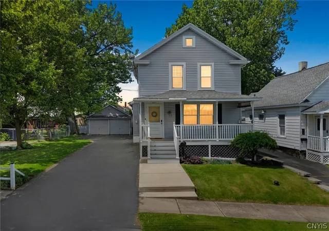 Homes for sale in Syracuse, NY | 211 Norwood Ave, Syracuse, NY 13206 | MLS# S1683380