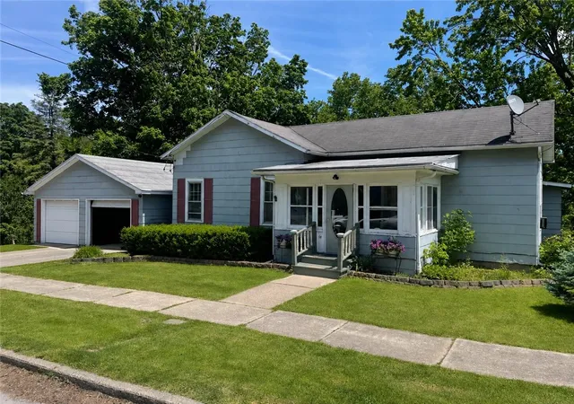 Homes for sale in Manchester, NY | 14 Center St, Manchester, NY 14504 | MLS# R1686953