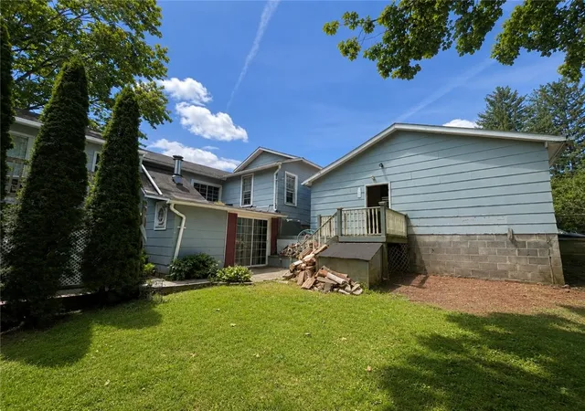 Homes for sale in Manchester, NY | 14 Center St, Manchester, NY 14504 | MLS# R1686953