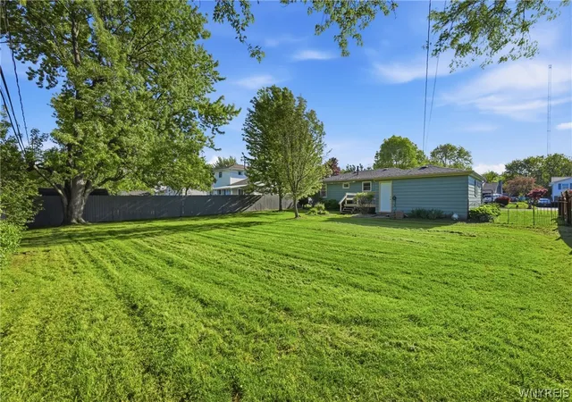 Homes for sale in Grand Island, NY | 23 Beaver Ln, Grand Island, NY 14072 | MLS# B1686721
