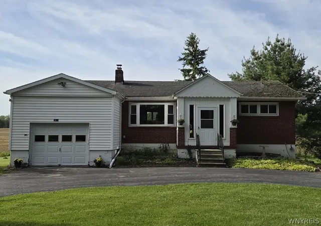 Homes for sale in Darien, NY | 1064 Reynolds Rd, Darien, NY 14036 | MLS# B1687357