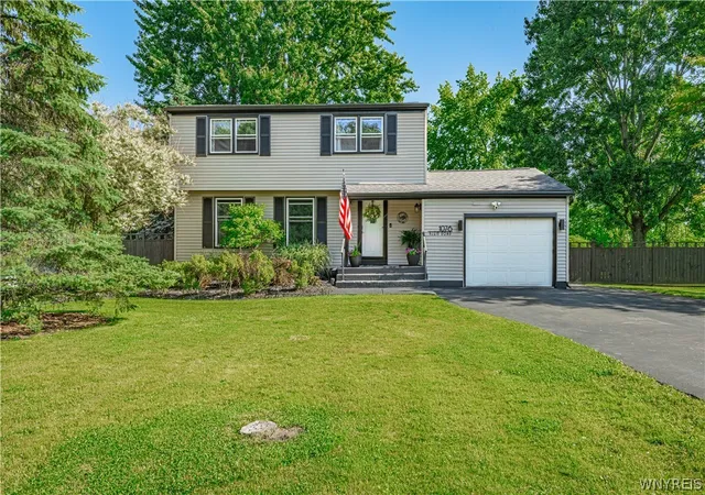 Homes for sale in Amherst, NY | 1076 Klein Rd, Amherst, NY 14221 | MLS# B1687081