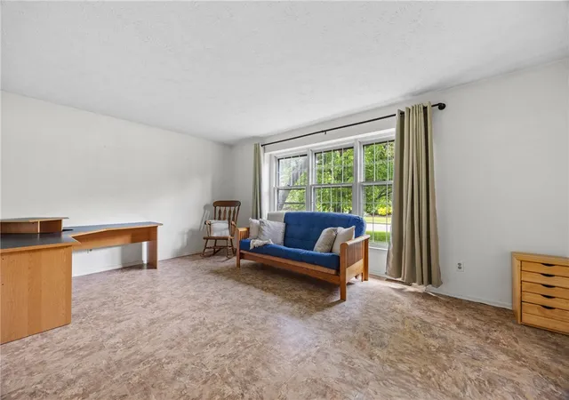 5th image of 6149 Barkwood Ct, Farmington, NY 14425 | MLS# R1686998