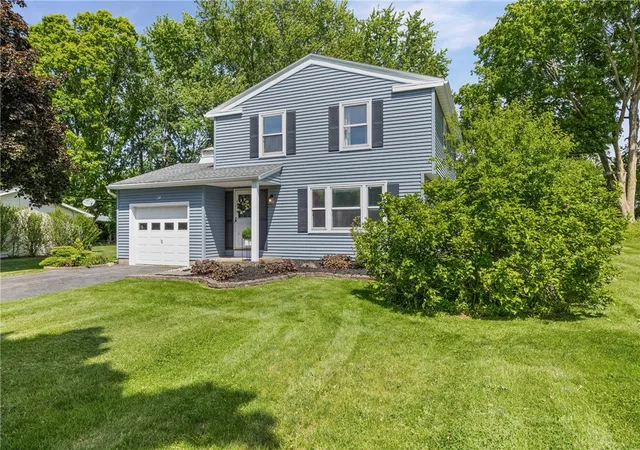 3rd image of 24 Sunridge Dr, Chili, NY 14624 | MLS# R1687123