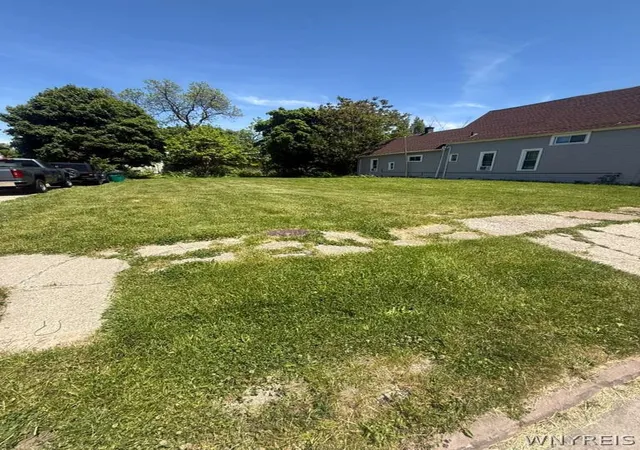 Homes for sale in Buffalo, NY | 58 Winslow Ave, Buffalo, NY 14208 | MLS# B1687380