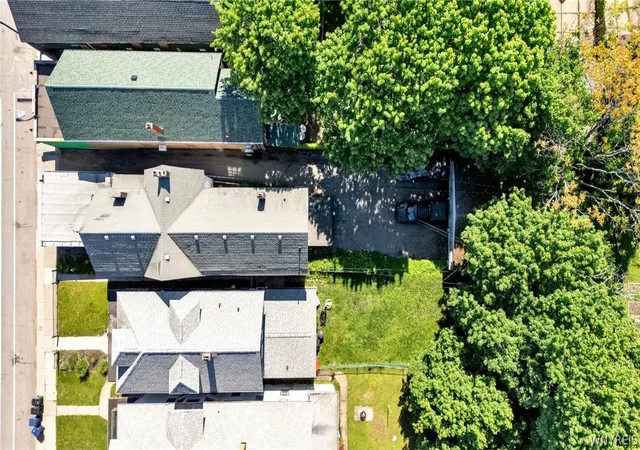 Listing Photo 5 - Condo for sale in building located at 553 S Park Ave, Buffalo, NY 14204
