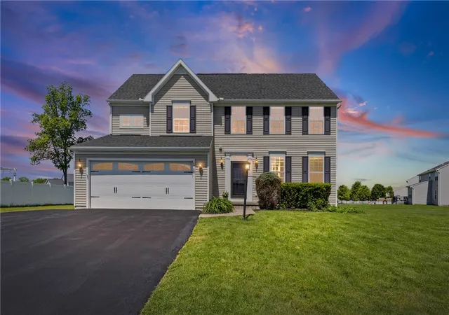 Homes for sale in Farmington, NY | 1768 Spartan Dr, Farmington, NY 14425 | MLS# R1687023