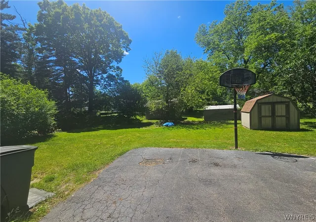 28th image of 6857 Webster Rd, Orchard Park, NY 14127 | MLS# B1686313