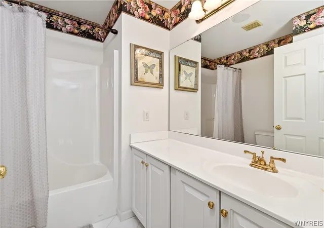 4th image of 5358 Briercliff Dr, Hamburg, NY 14075 | MLS# B1683503