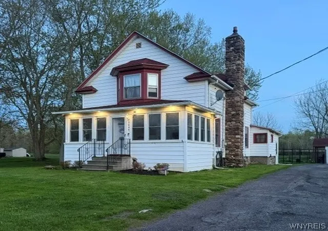 16th image of 2646 New Rd, Ransomville, NY 14131 | MLS# B1687389