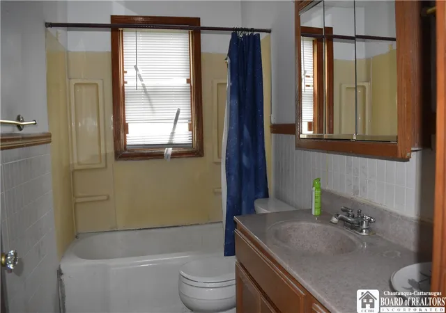 Homes for sale in Concord, NY | 123 Pearl St, Concord, NY 14141 | MLS# R1686035
