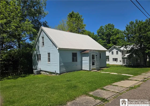 Homes for sale in Concord, NY | 123 Pearl St, Concord, NY 14141 | MLS# R1686035