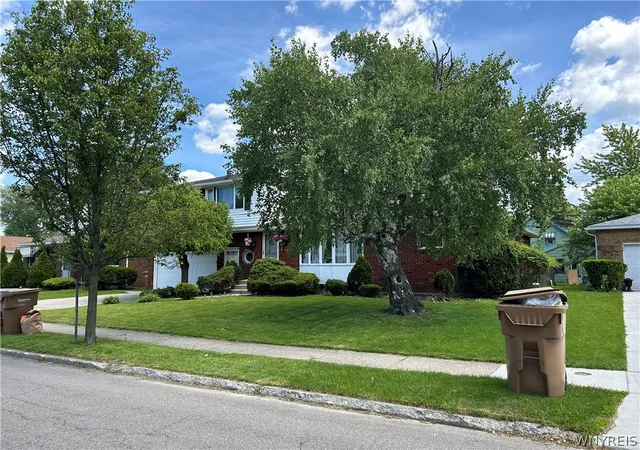 3rd image of 85 Andres Pl, Cheektowaga, NY 14225 | MLS# B1686532