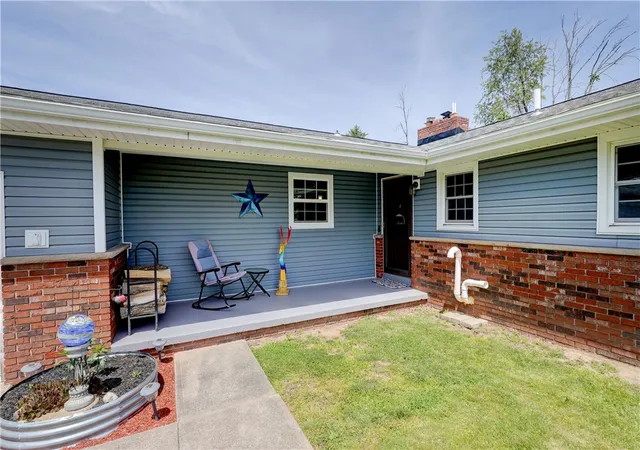 2nd image of 2 Country View Ter, Sweden, NY 14420 | MLS# R1684751