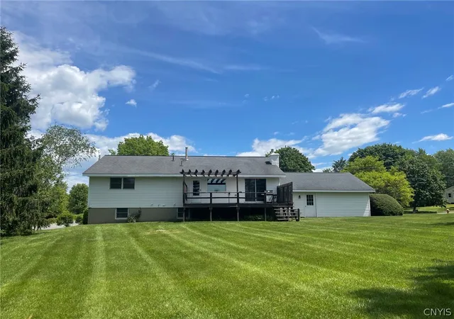 Homes for sale in Oneida, NY | 576 Stoneleigh Rd, Oneida, NY 13421 | MLS# S1686546