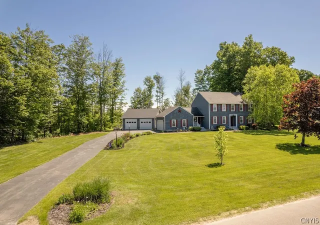 Homes for sale in Scriba, NY | 15 Meaney Cir, Scriba, NY 13126 | MLS# S1687020